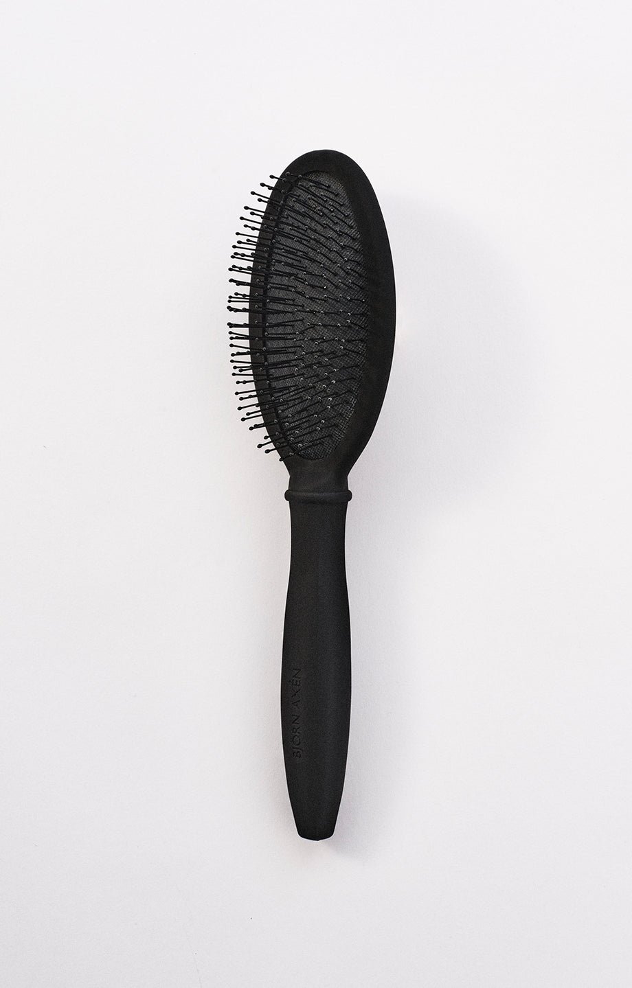 BJORN AXEN GENTLE DETANGLING BRUSH FOR NORMAL AND THICK HAIR